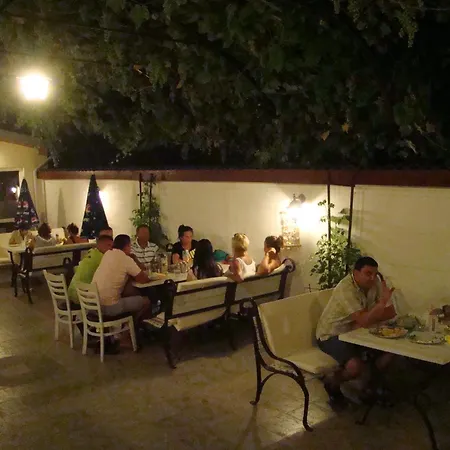 Lilia 2 Family Szálloda