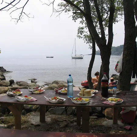 Lilia 2 Family Szálloda 2*