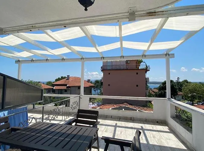 Lilia 2 Family מלון פרימורסקו