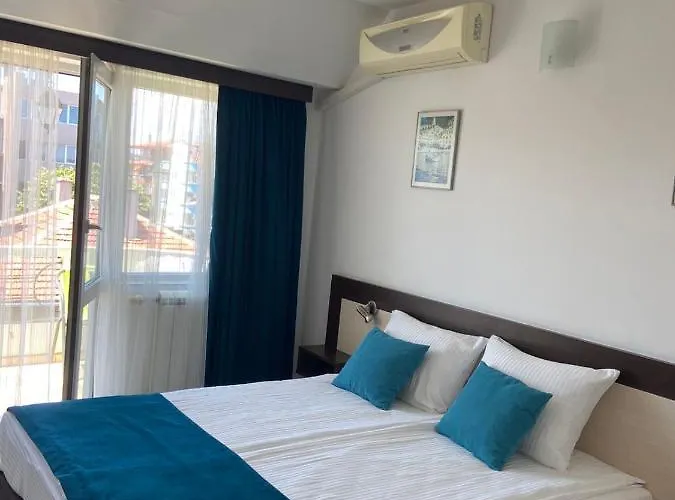 Szálloda Lilia 2 Family Primorszko