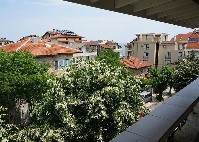 Szálloda Lilia 2 Family Primorszko