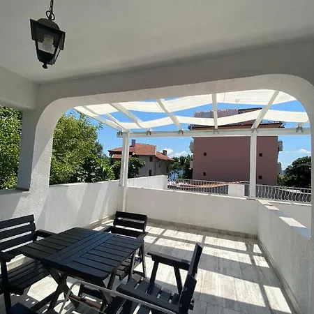 Lilia 2 Family Primorsko