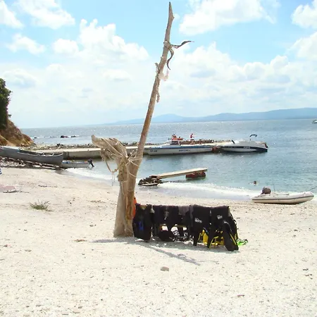 Lilia 2 Family Otel 2*